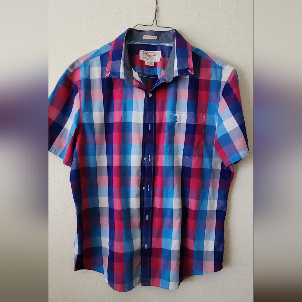 Penguin T-shirt Size XL
